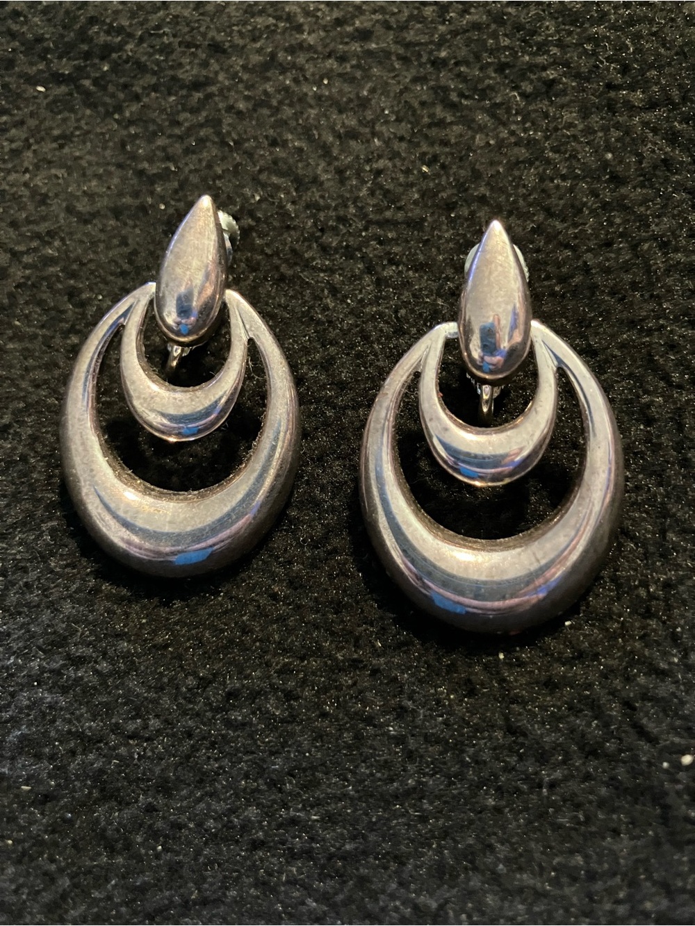 VTG Napier Signed Silver Tone Nested Oval Dangle Clip On Earrings Mid Century